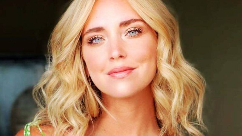 Chiara Ferragni, in mutandine sui social