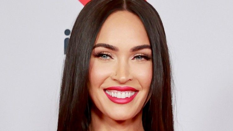 Megan fox nuda nella foto con il fidanzato